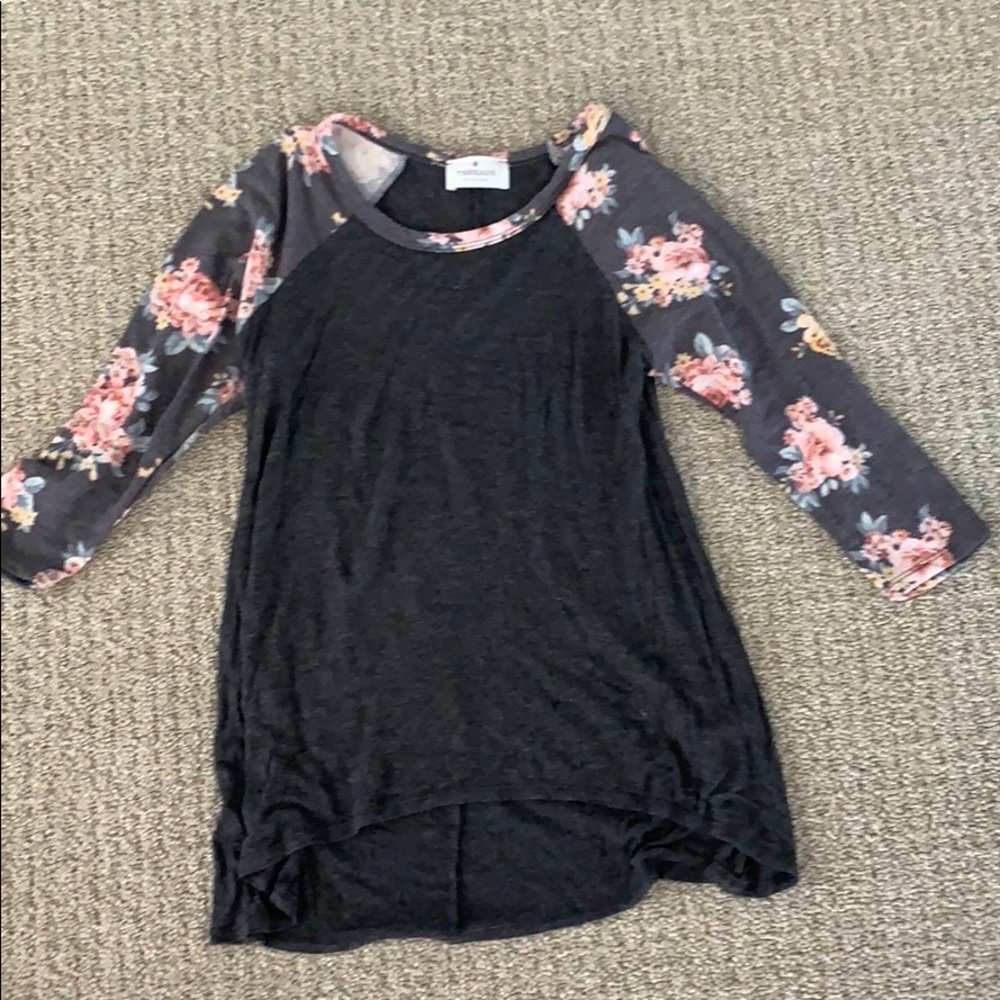 Threads Studio 3/4 sleeve top